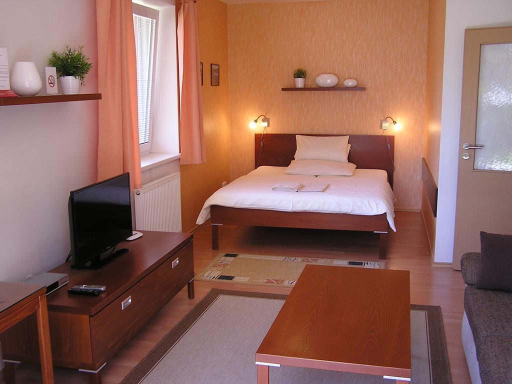Gonda Apartments Hradec Králové Eksteriør billede